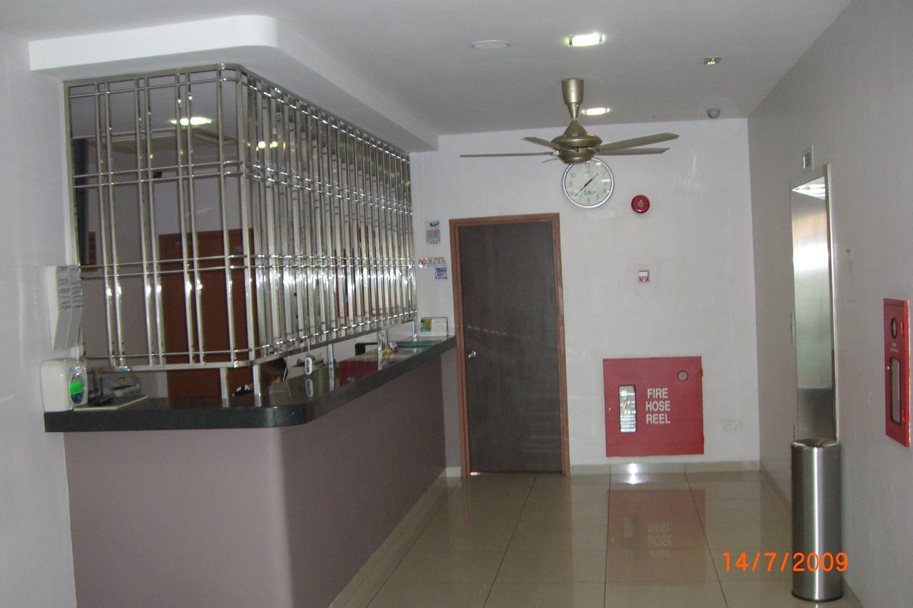 Linkway Hotel Nusajaya Kültér fotó